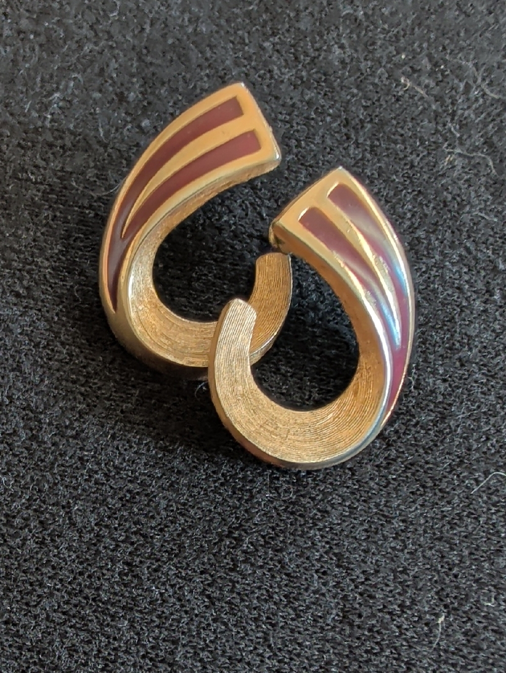 Retro Gold-Tone Hoop Earrings with Maroon Enamel Stripes